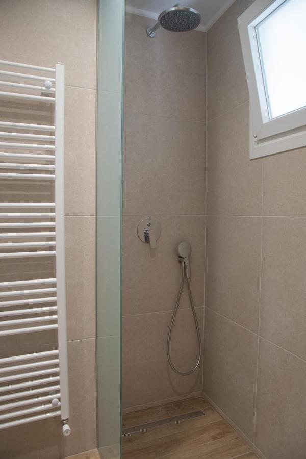 شقة Agiopetra Lofts كافالا المظهر الخارجي الصورة