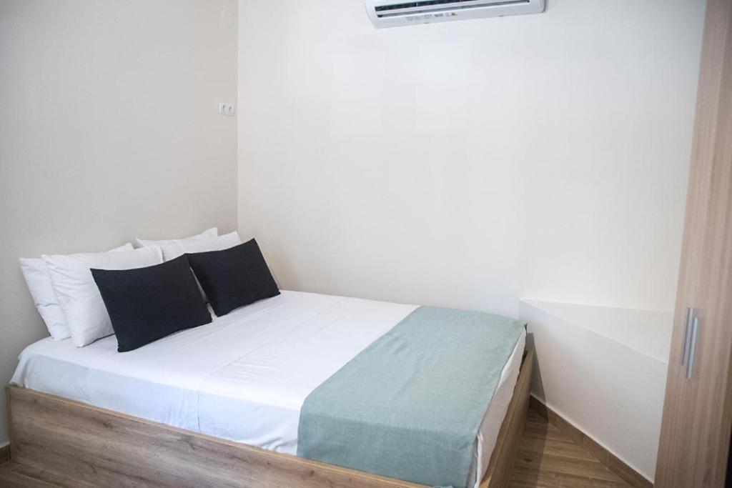 شقة Agiopetra Lofts كافالا المظهر الخارجي الصورة