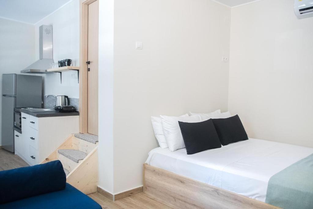 شقة Agiopetra Lofts كافالا المظهر الخارجي الصورة